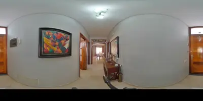 Piso 4 dormitorios y 2 plazas garaje en Ed. Corona